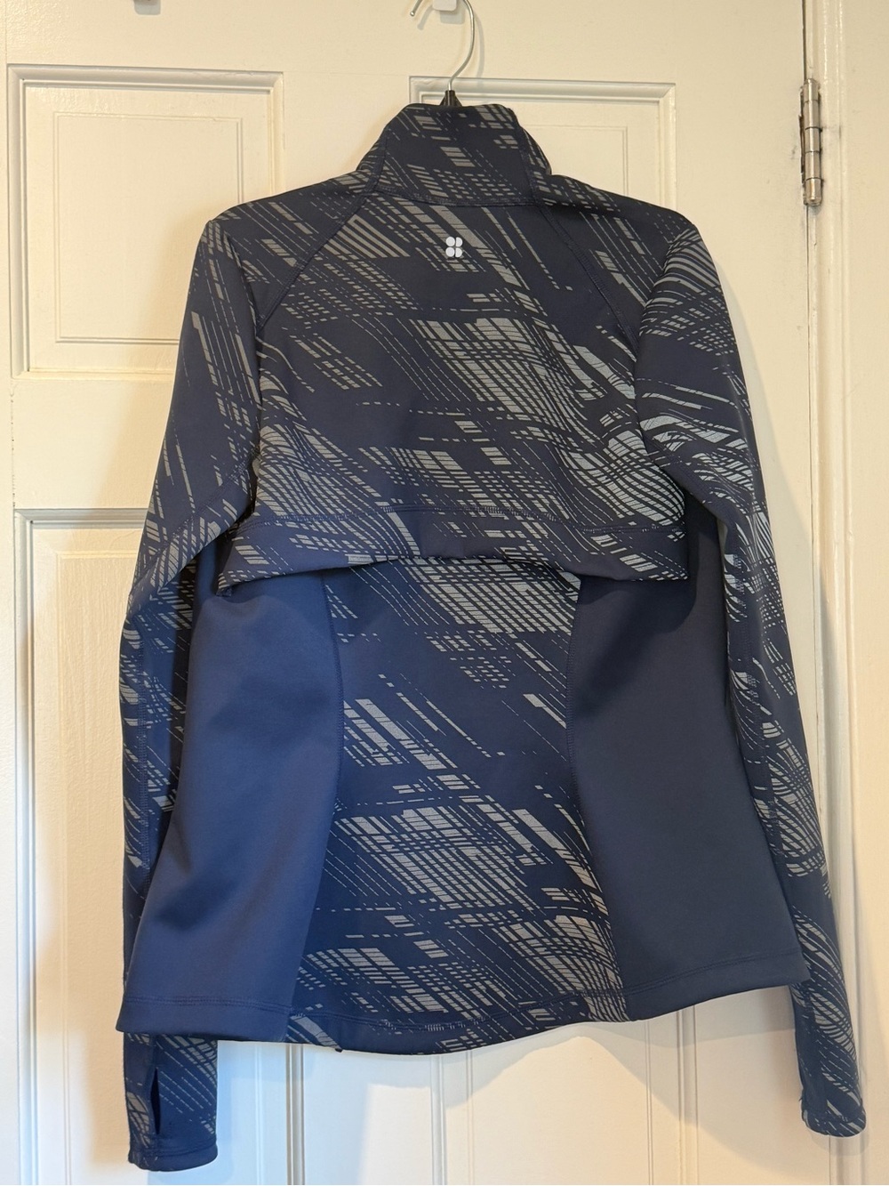 Sweaty Betty navy patterned full-zip performance jacket with silver accents - Picture 6 of 7
